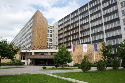 Vyhlásenie dekanov fakúlt a vedenia EU v Bratislave k návrhu obmedziť akademické slobody a akademickú samosprávu