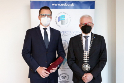 Novovymenovaný docent na Obchodnej fakulte