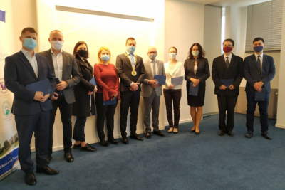 Dekan Obchodnej fakulty odovzdal cenu dekana za publikačnú činnosť za rok 2019