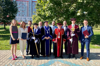 Promócie absolventov doktorandského štúdia Obchodnej fakulty