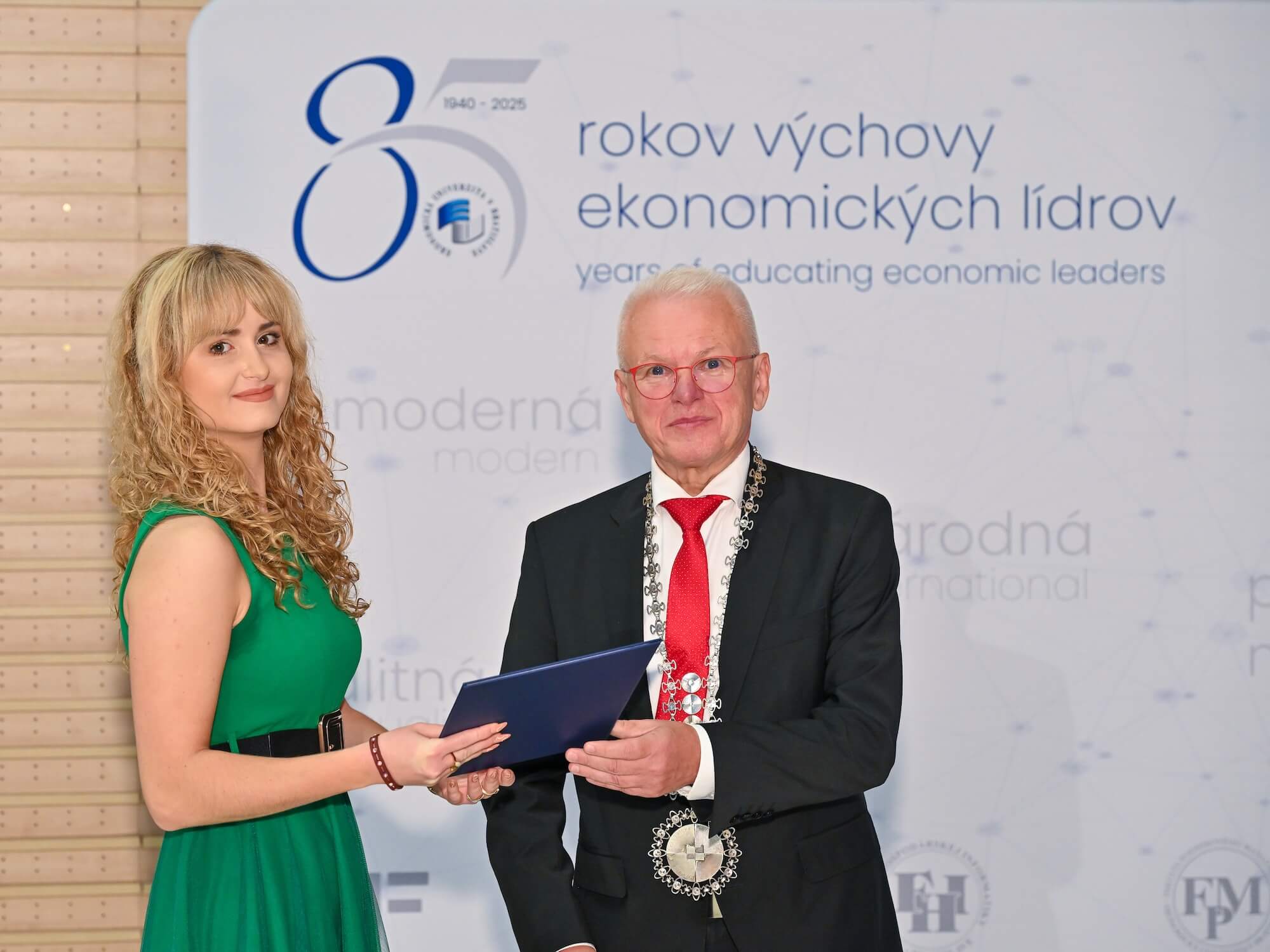 akademicky_rok_2025-2026_na_eu_v_bratislave0300.jpg