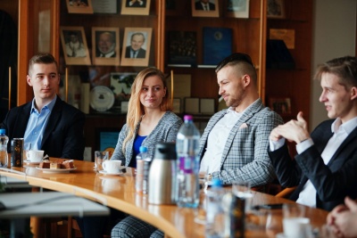 Zo stretnutia vedenia Obchodnej fakulty so zástupcami ŠPOF