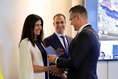 Dekan Obchodnej fakulty ocenil hodnotné publikačné výstupy za rok 2024