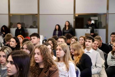 Výkonná riaditeľka Rady pre reklamu priniesla študentom pohľad do reálnej praxe